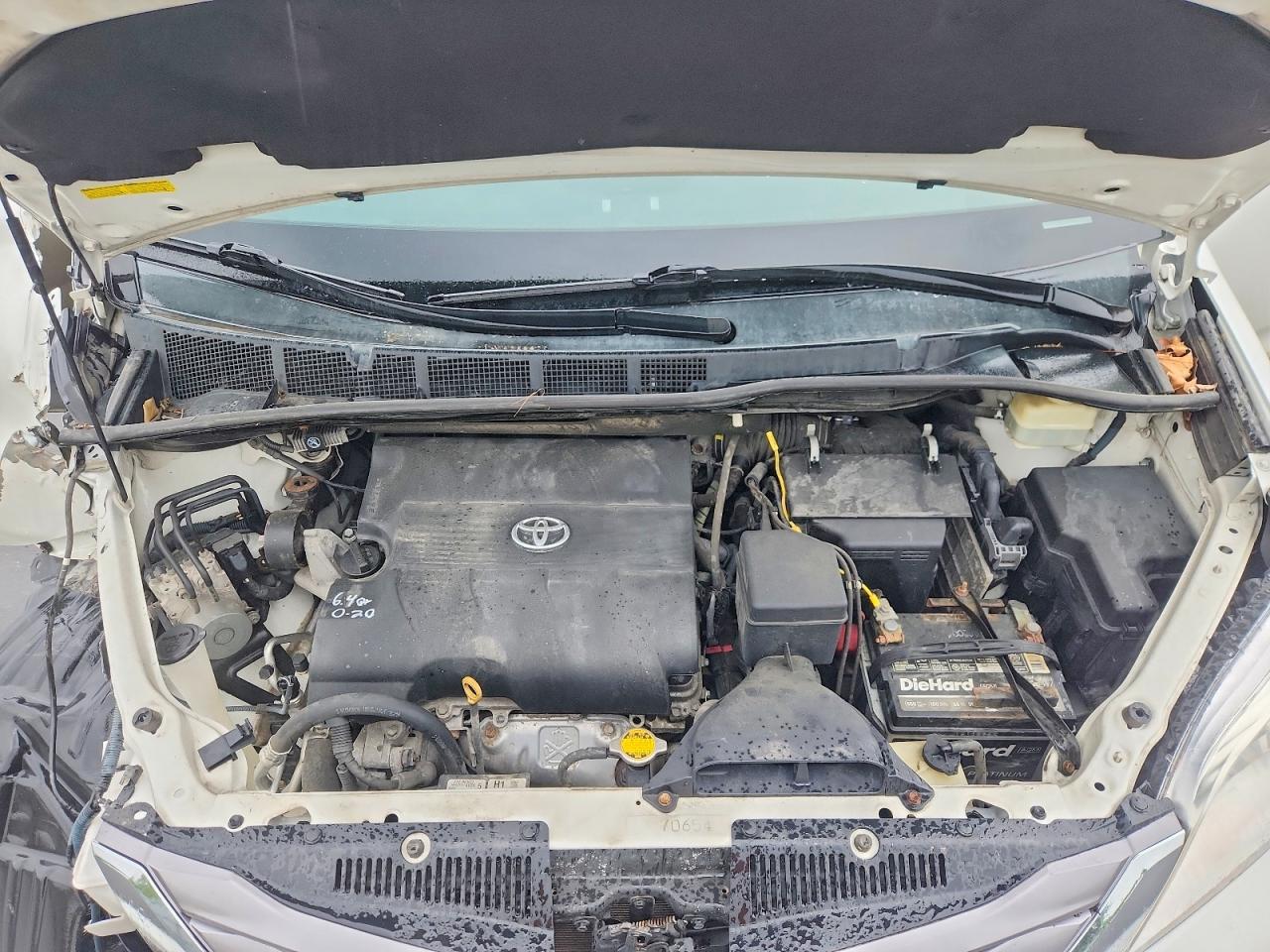 Toyota Sienna Xle 8-passenger