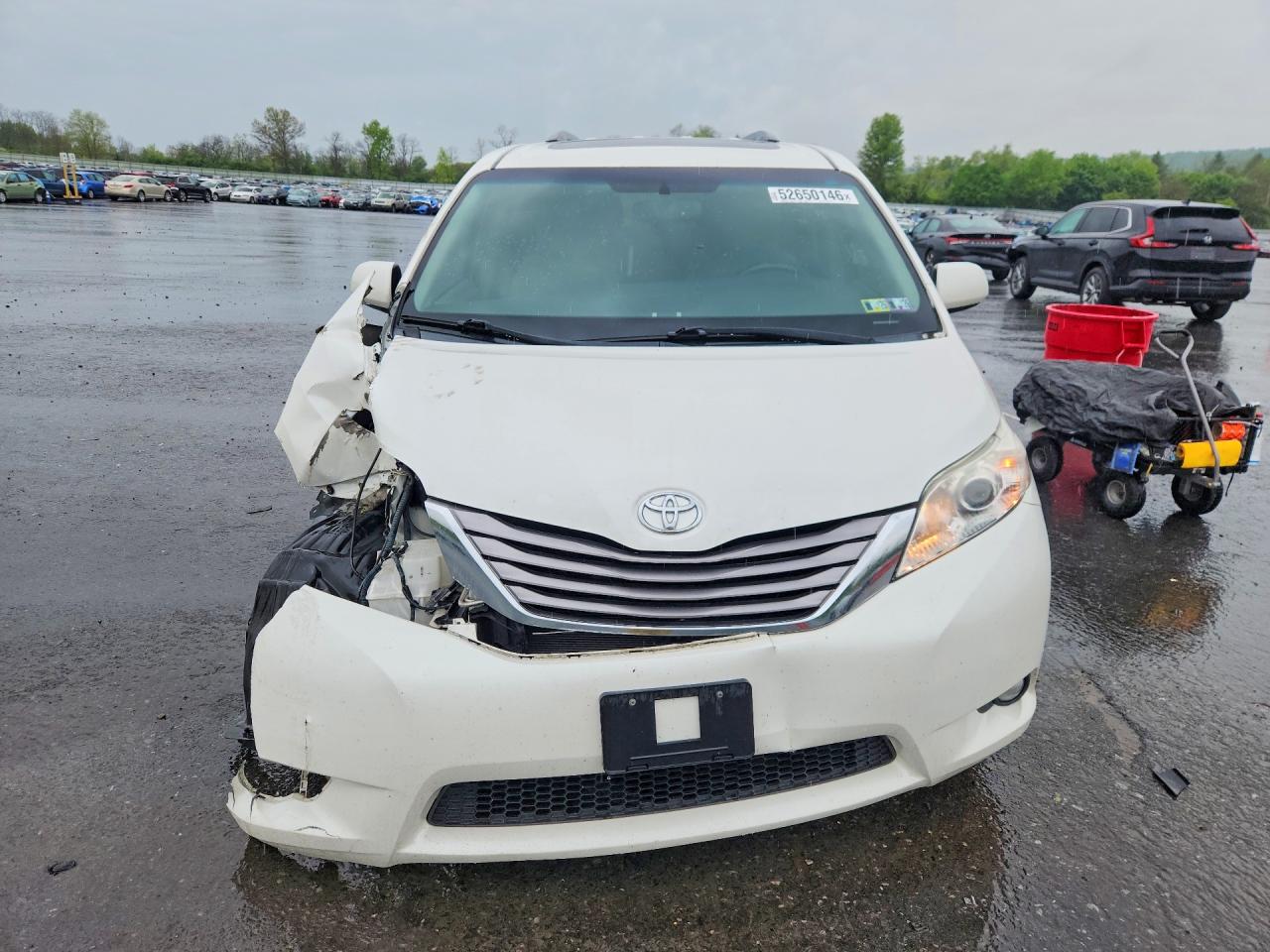 Toyota Sienna Xle 8-passenger
