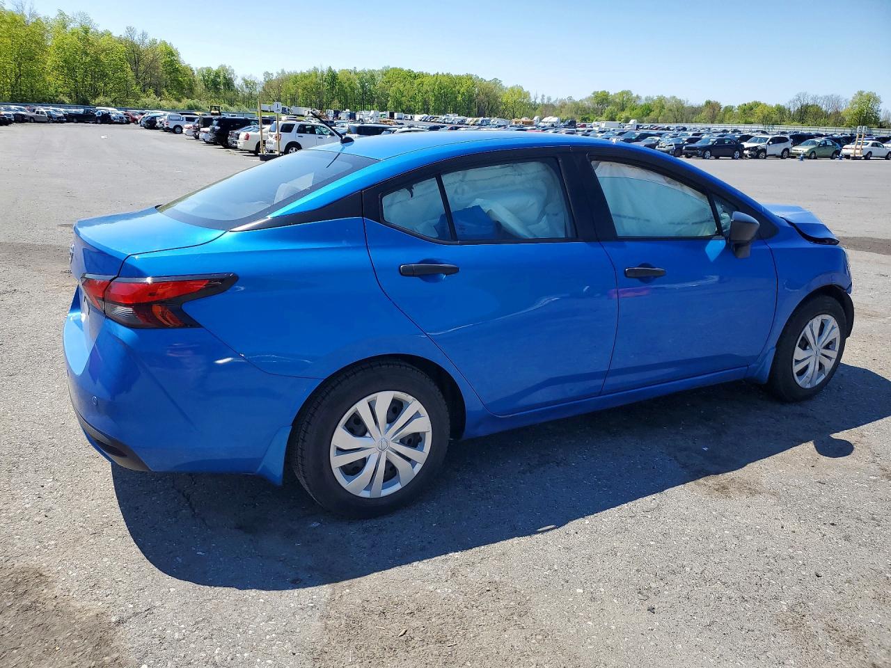 Nissan Versa S