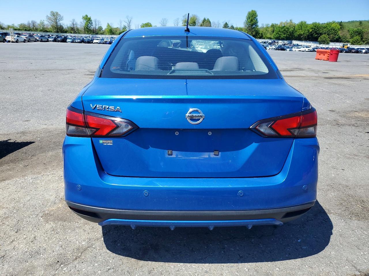 Nissan Versa S