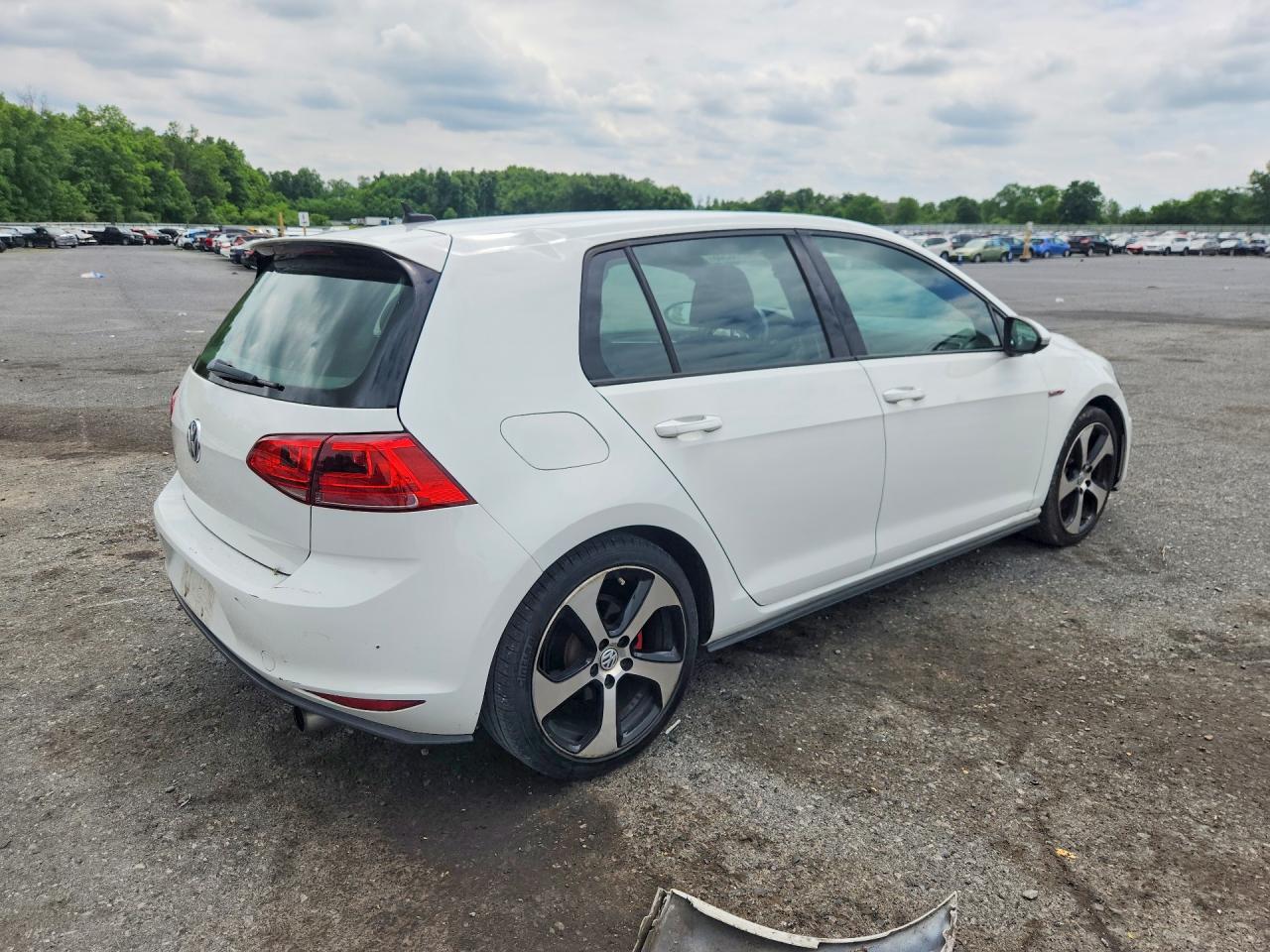 Volkswagen GTI S