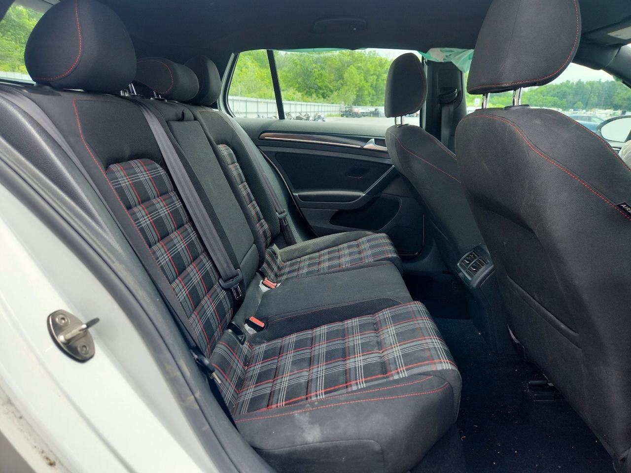 Volkswagen GTI S
