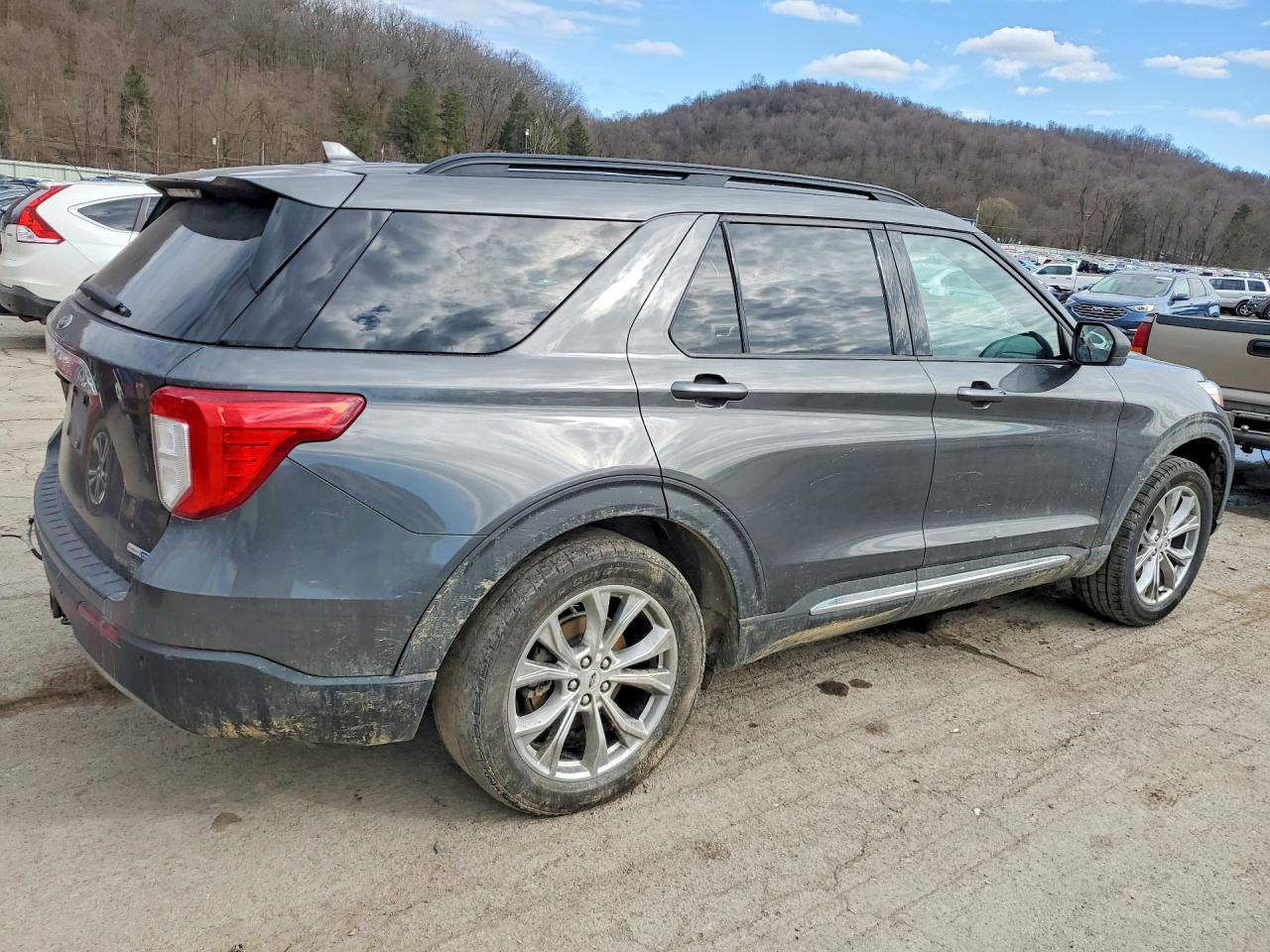 Ford Explorer Xlt