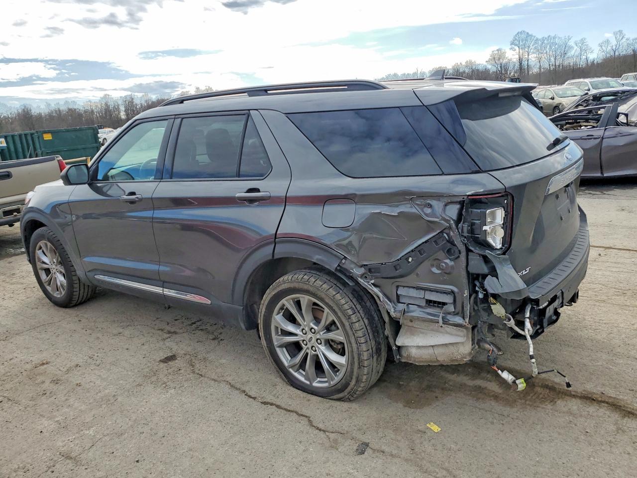 Ford Explorer Xlt