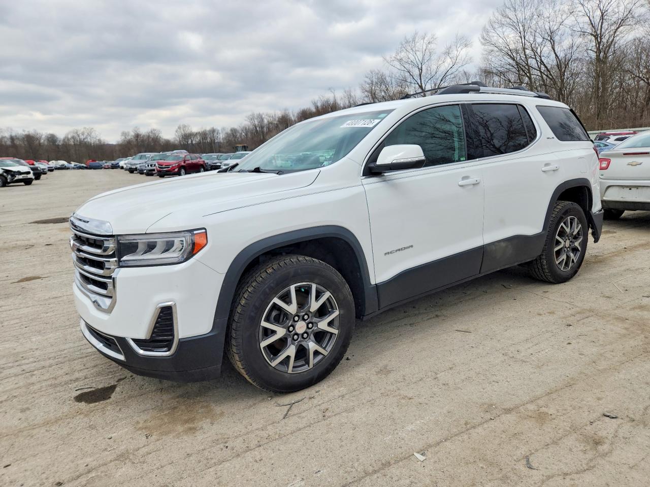 Salvage GMC Acadia Image