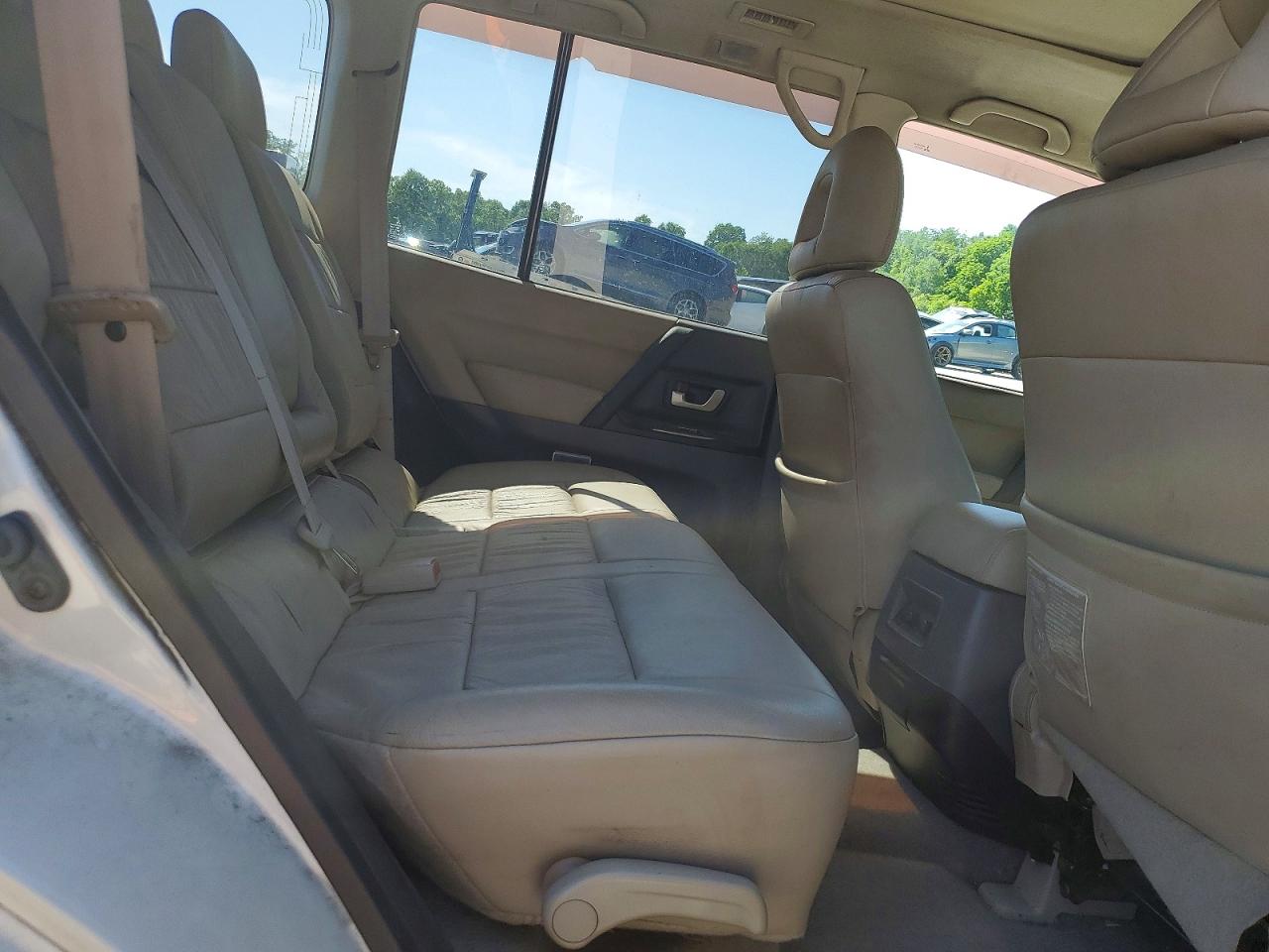 Mitsubishi Montero Limited
