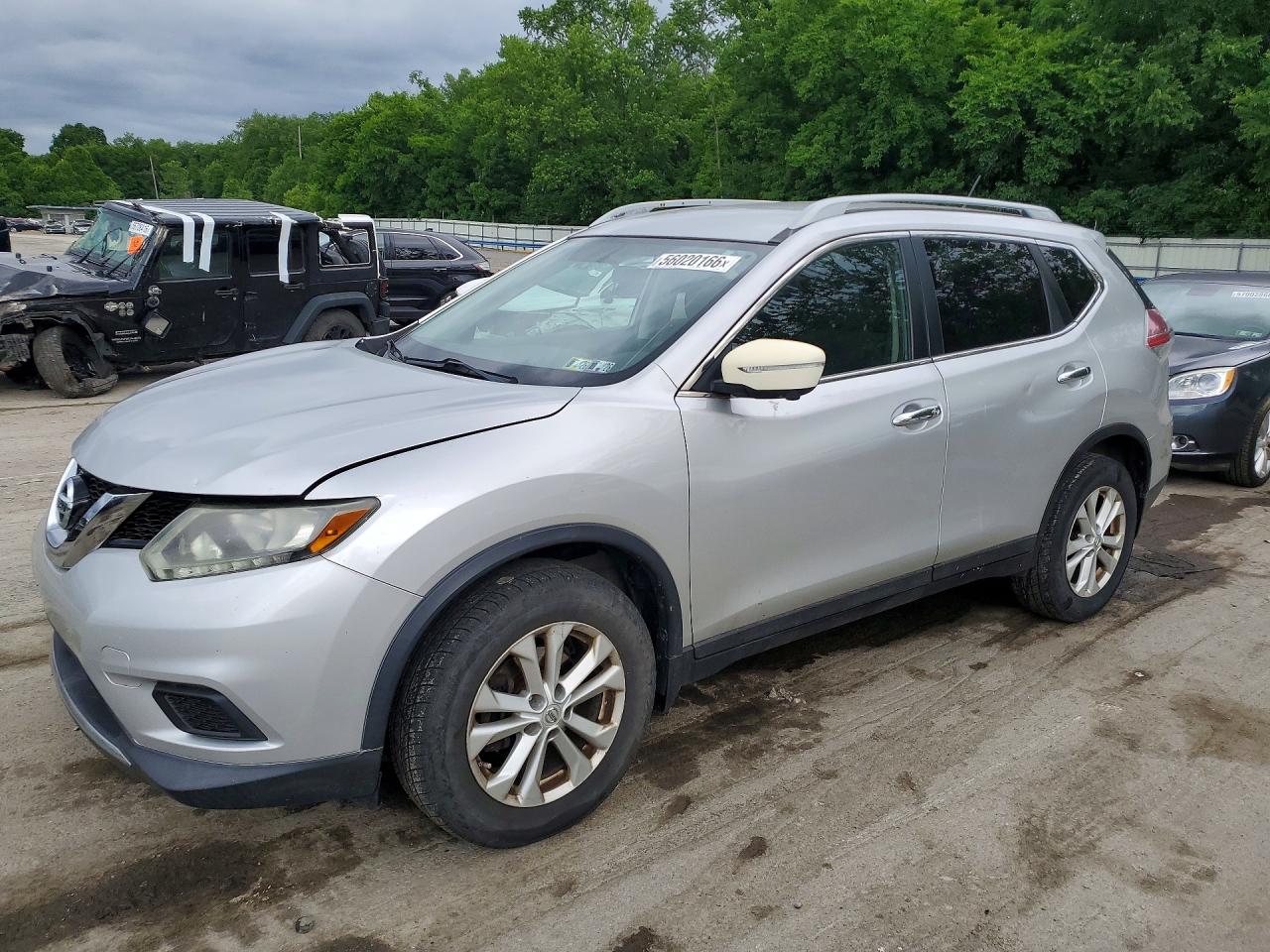 Salvage Nissan Rogue Image
