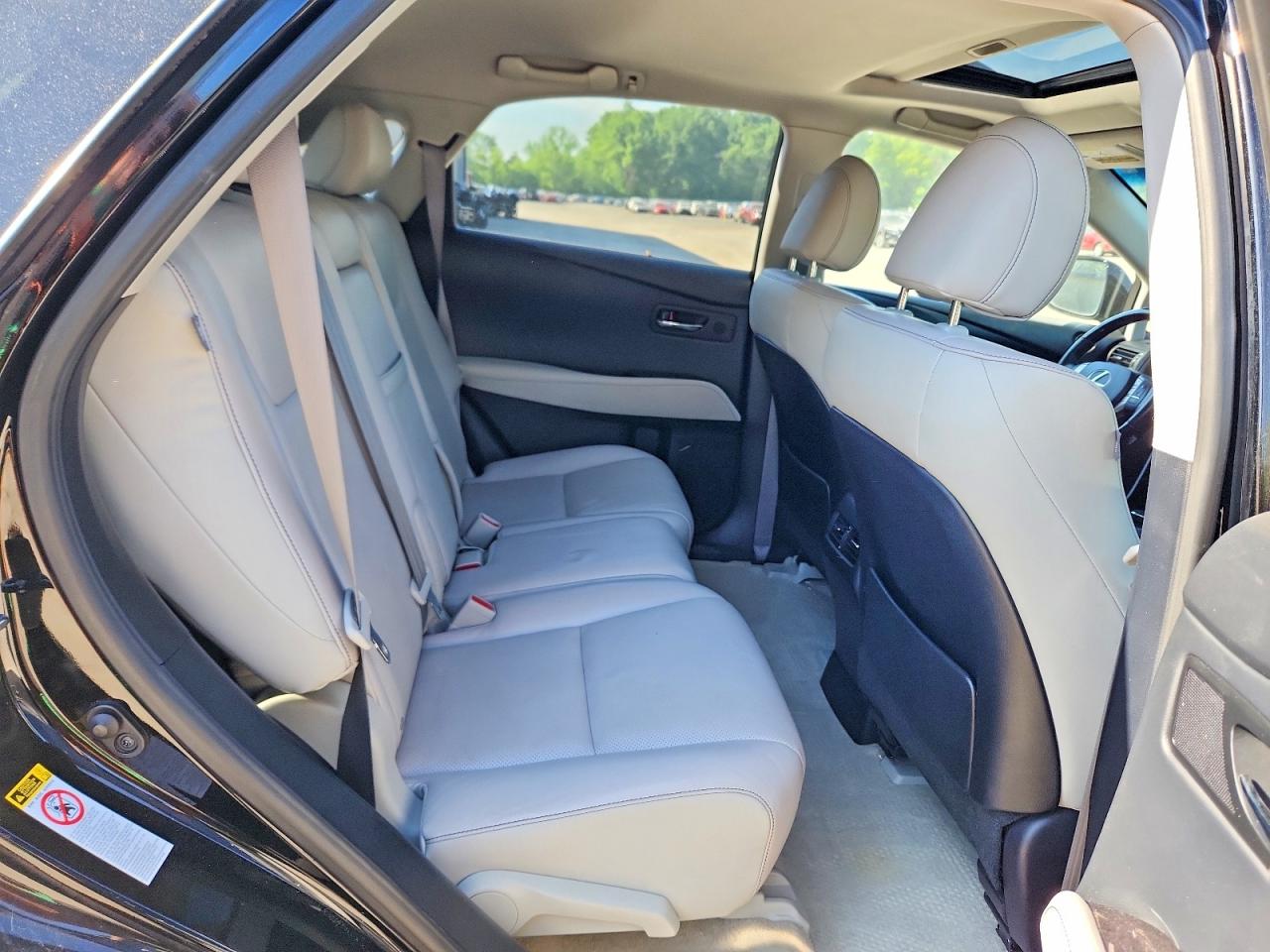 Lexus RX Base