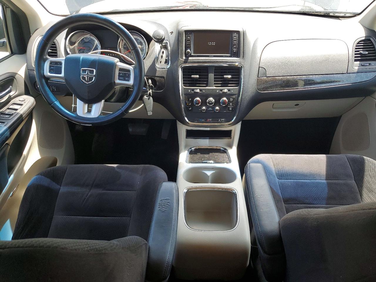 Dodge Caravan Sxt