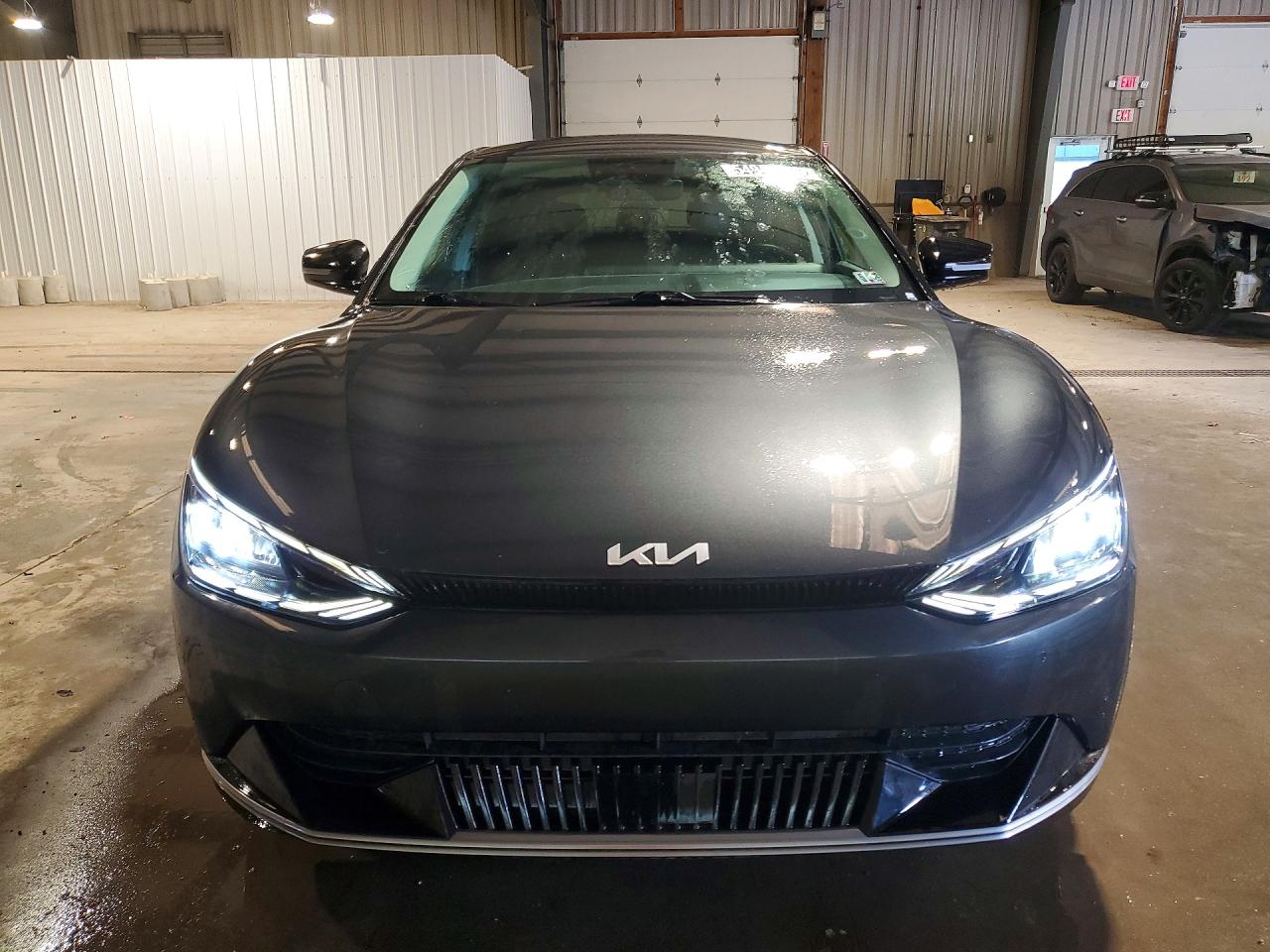 Kia EV6 Wind