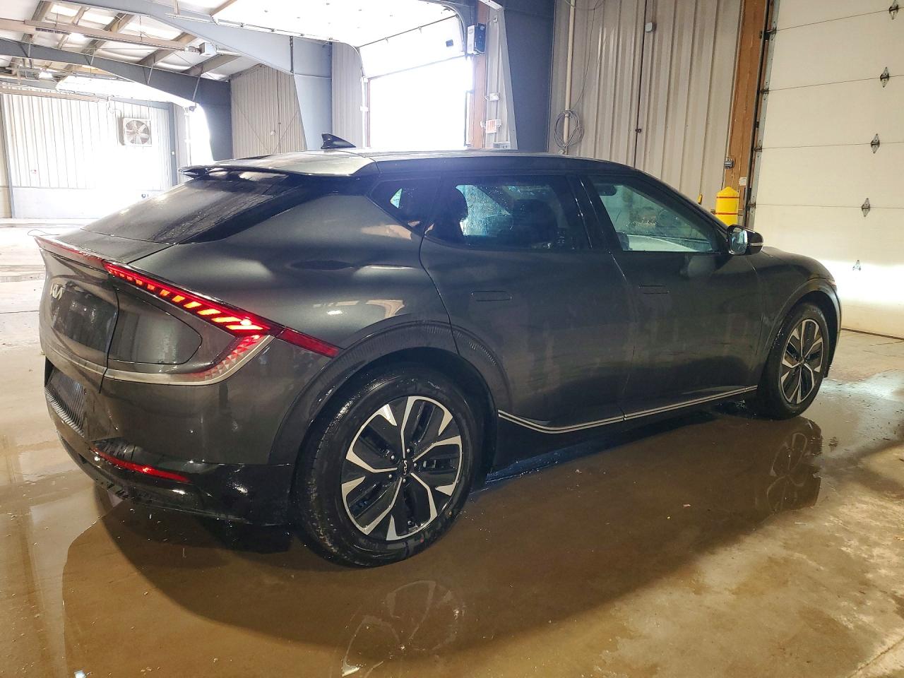 Kia EV6 Wind