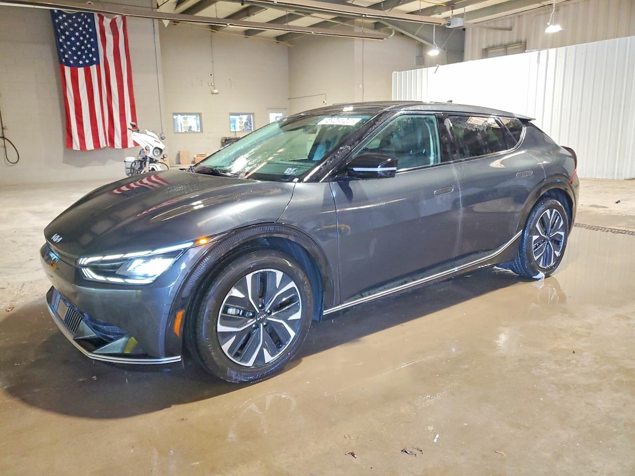 Salvage Kia EV6 Image