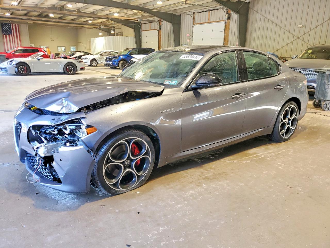 Salvage Alfa Romeo Giulia Image