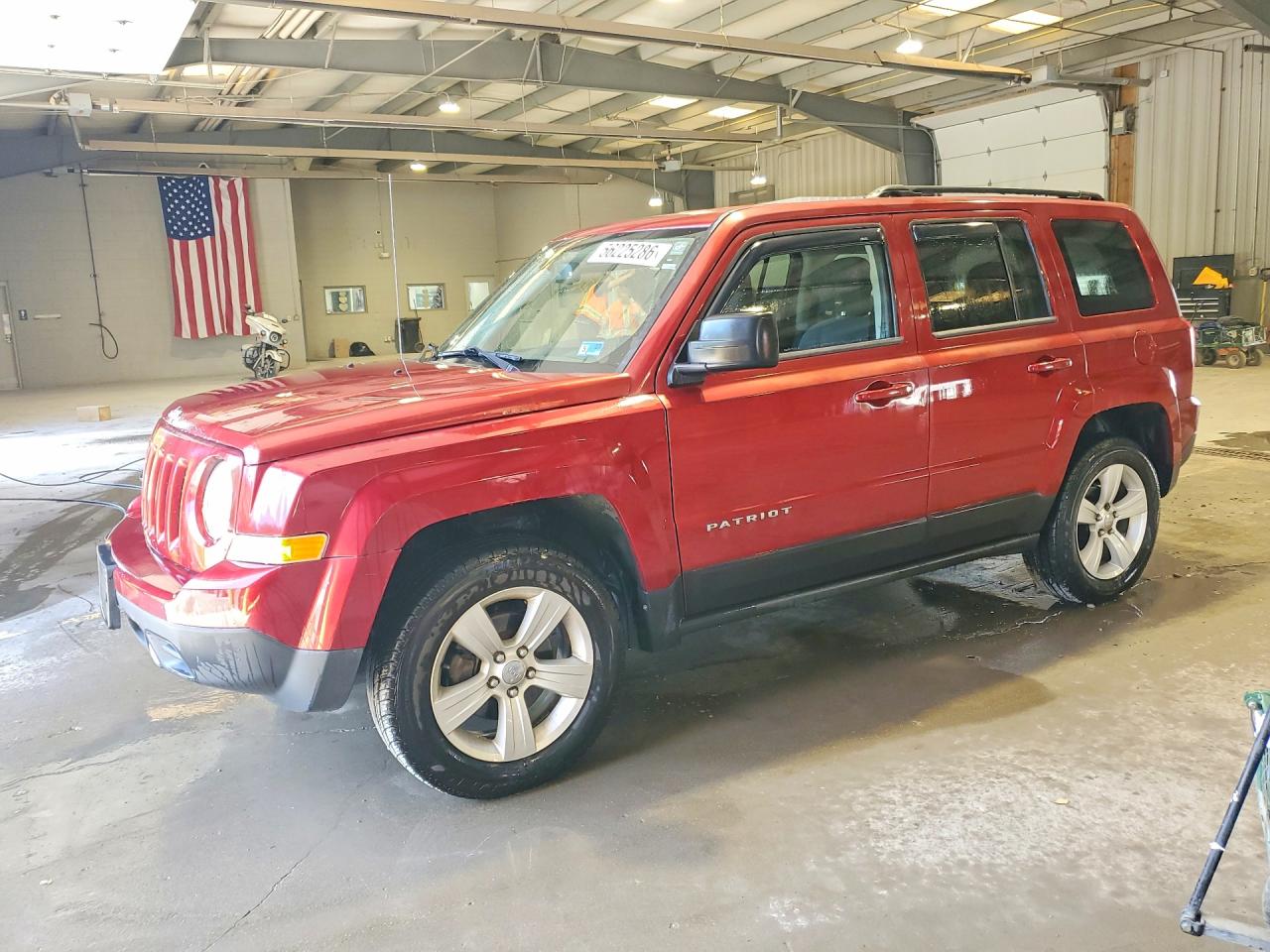 Salvage Jeep Patriot Image