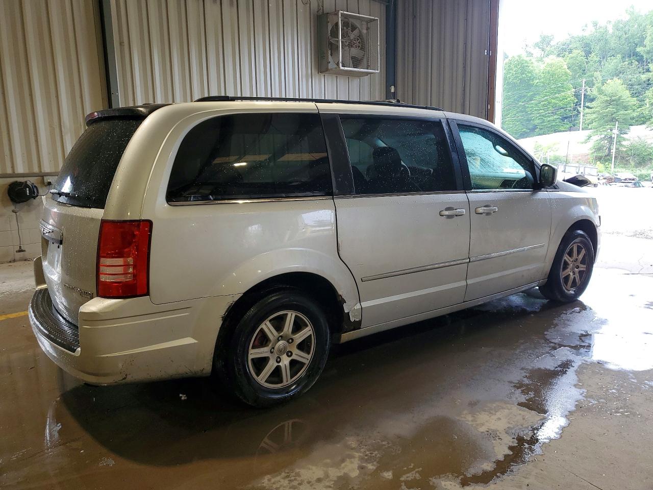 Chrysler Minivan Touring