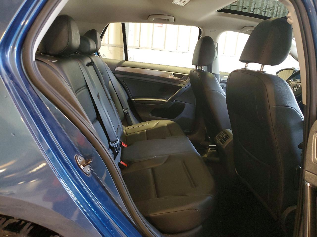 Volkswagen Golf S