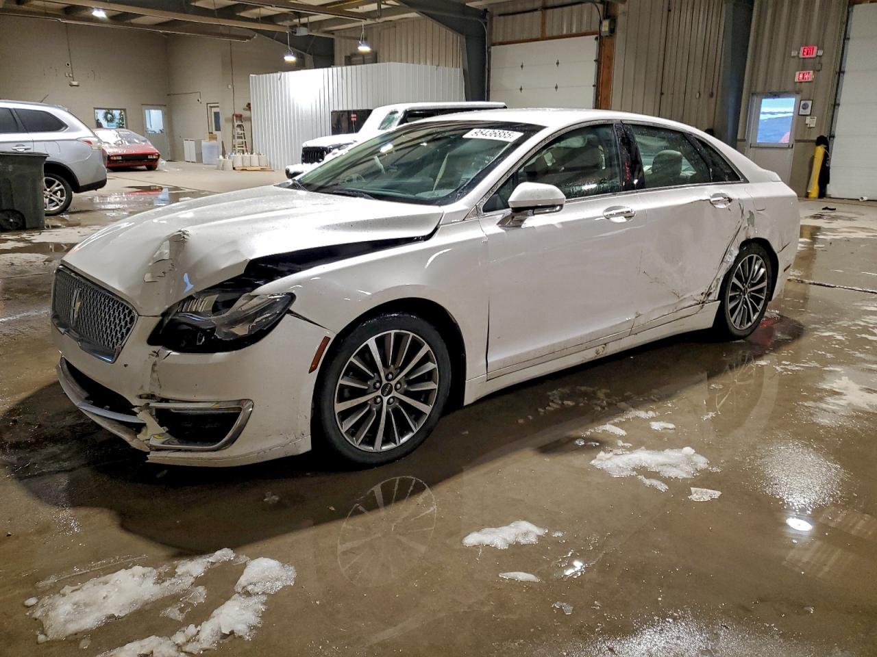 Salvage Lincoln MKZ Image