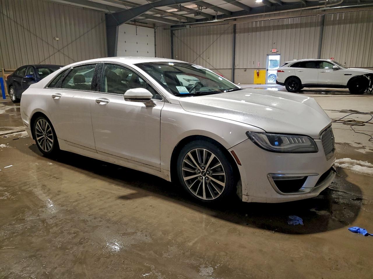 Lincoln MKZ Premiere