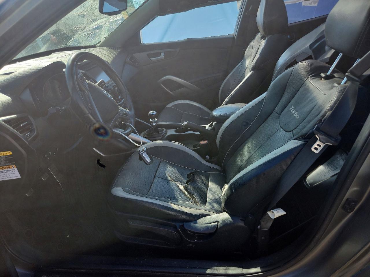 Hyundai VELOSTER Turbo