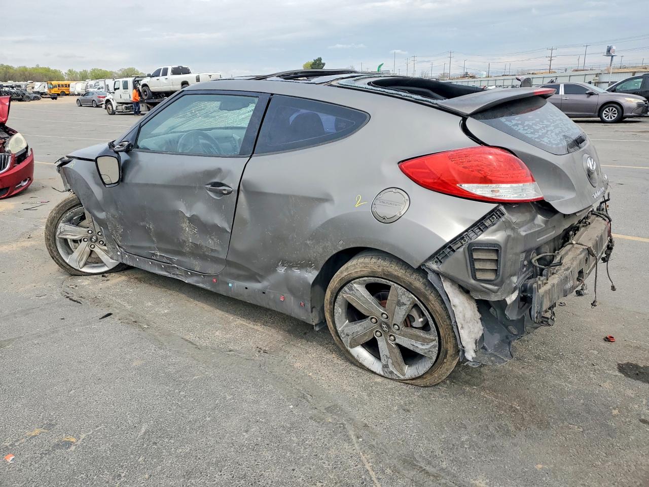 Hyundai VELOSTER Turbo