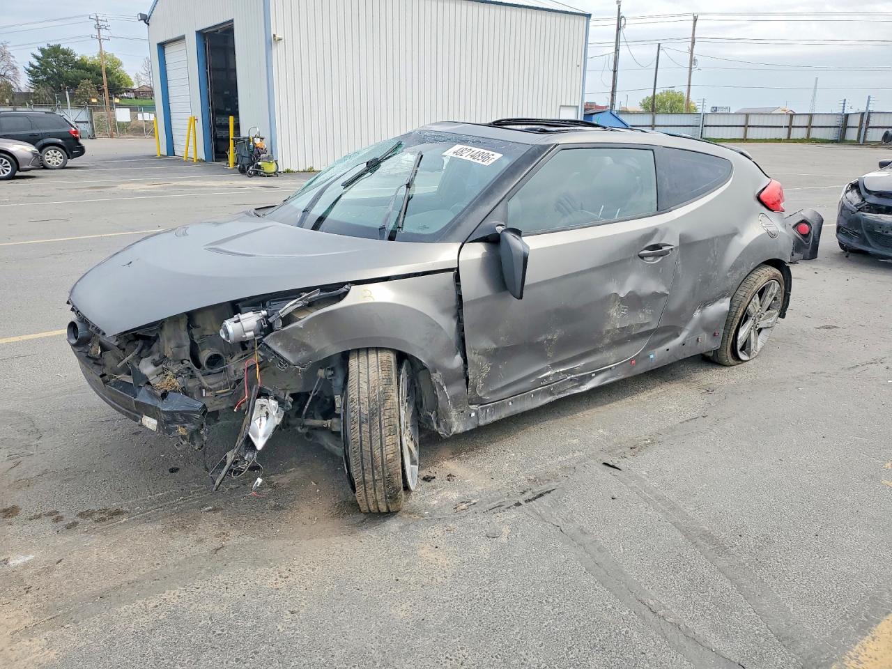 Salvage Hyundai VELOSTER Image