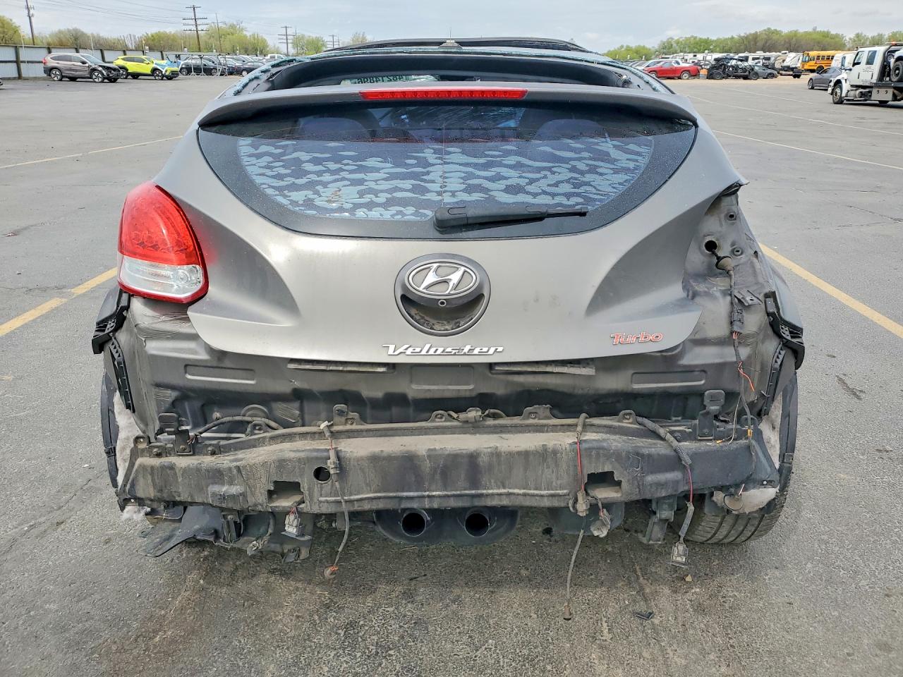 Hyundai VELOSTER Turbo