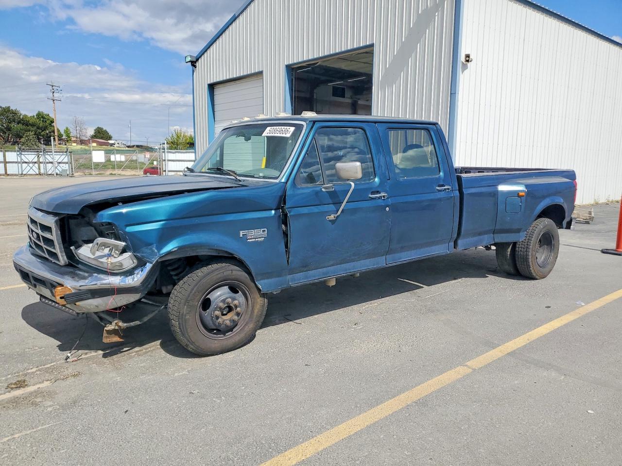 Salvage Ford F-350 Image