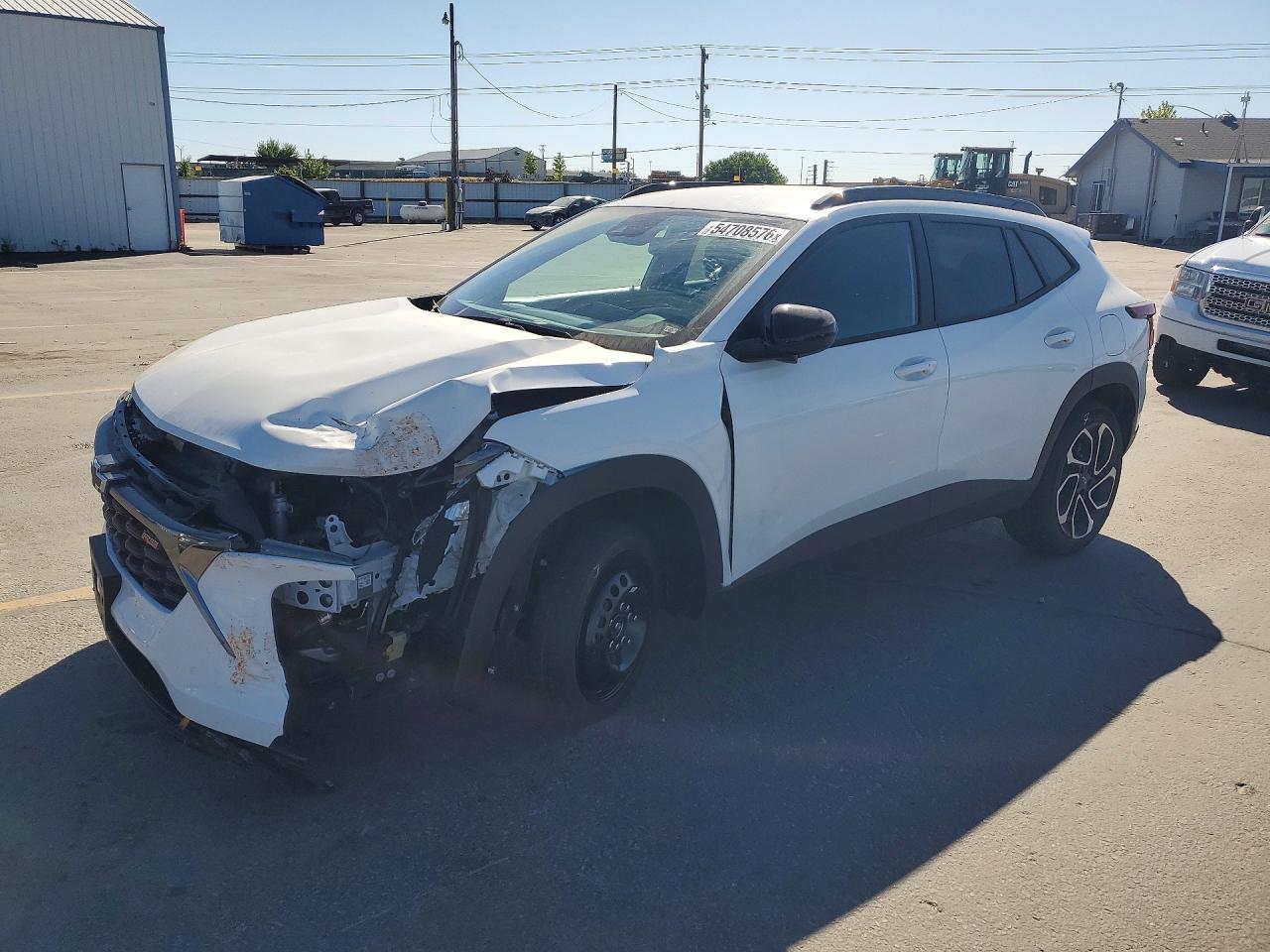 Salvage Chevrolet Trax Image