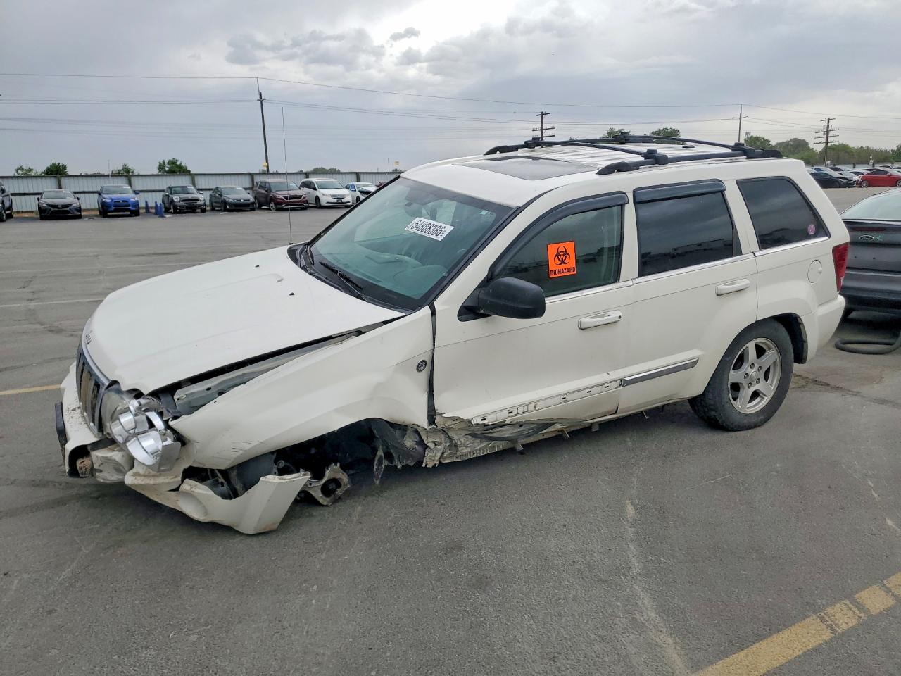 Salvage Jeep Cherokee Image