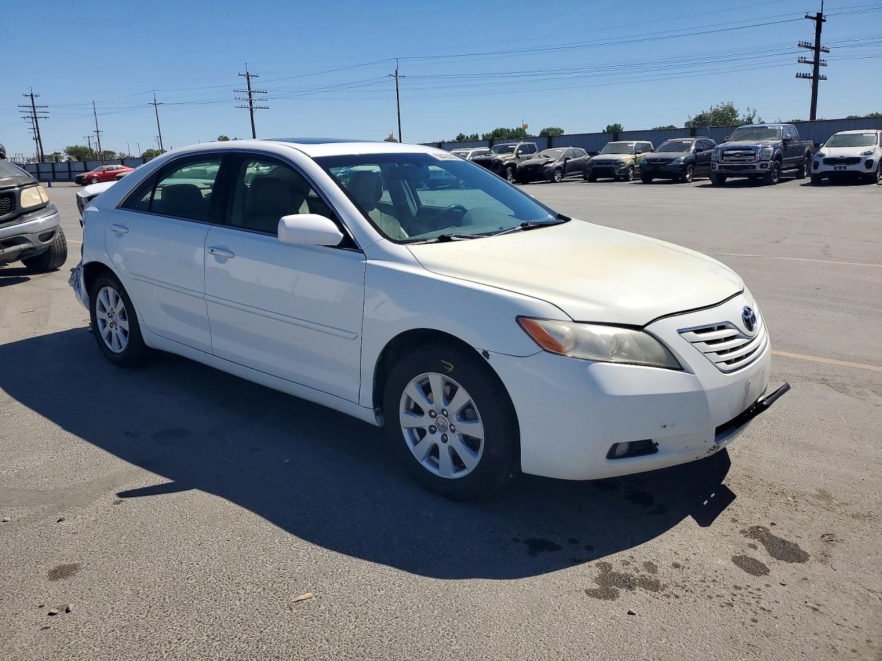 Toyota Camry Xle V6
