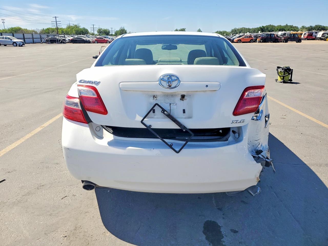 Toyota Camry Xle V6
