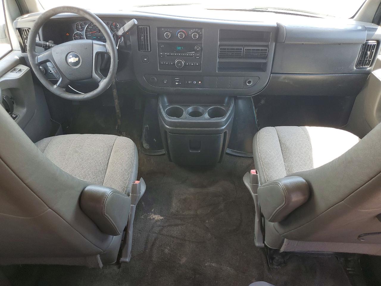 Chevrolet Express Lt