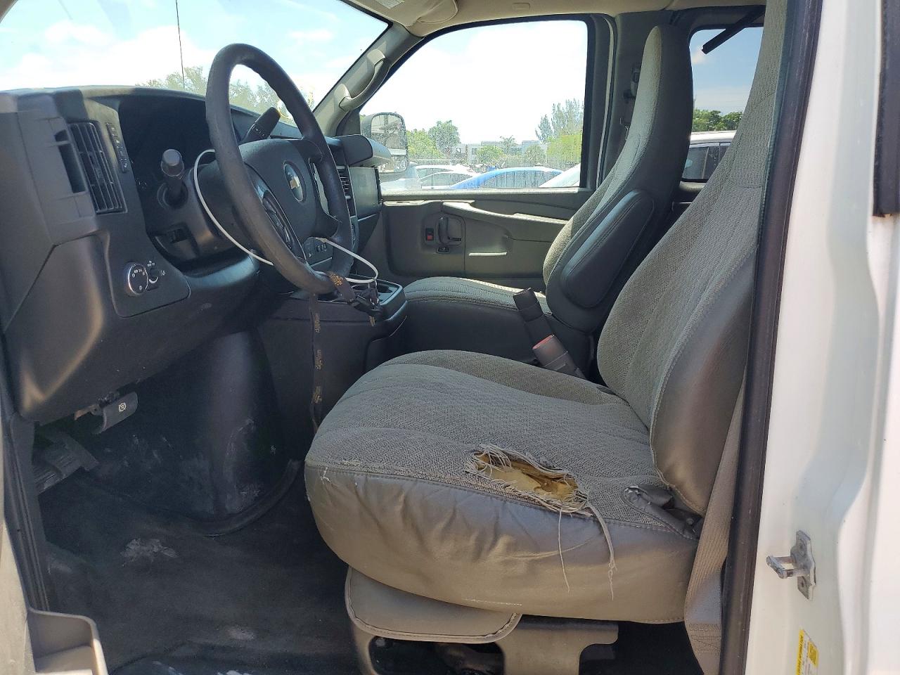 Chevrolet Express Lt