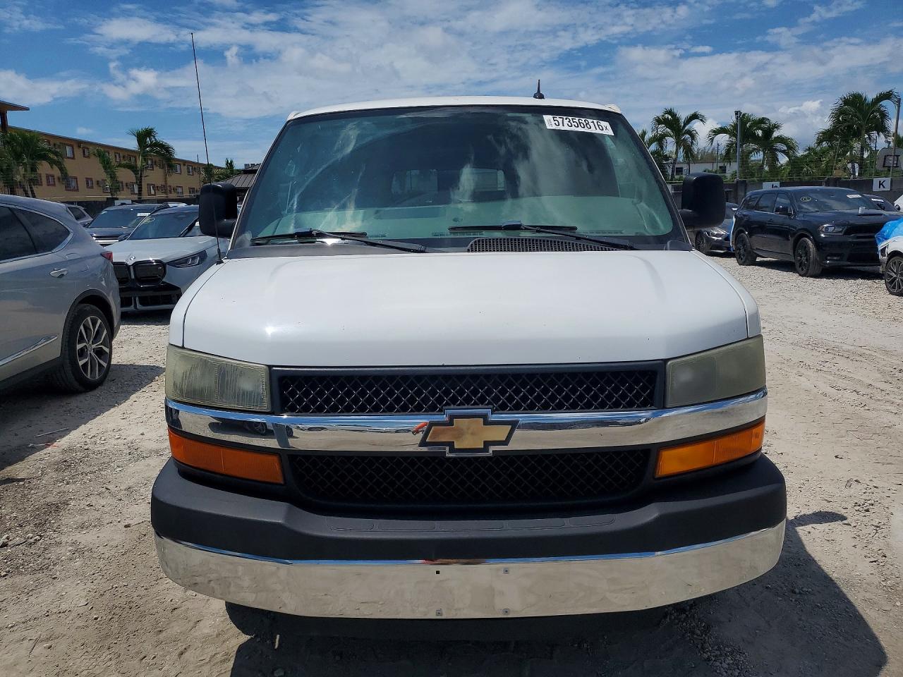 Chevrolet Express Lt