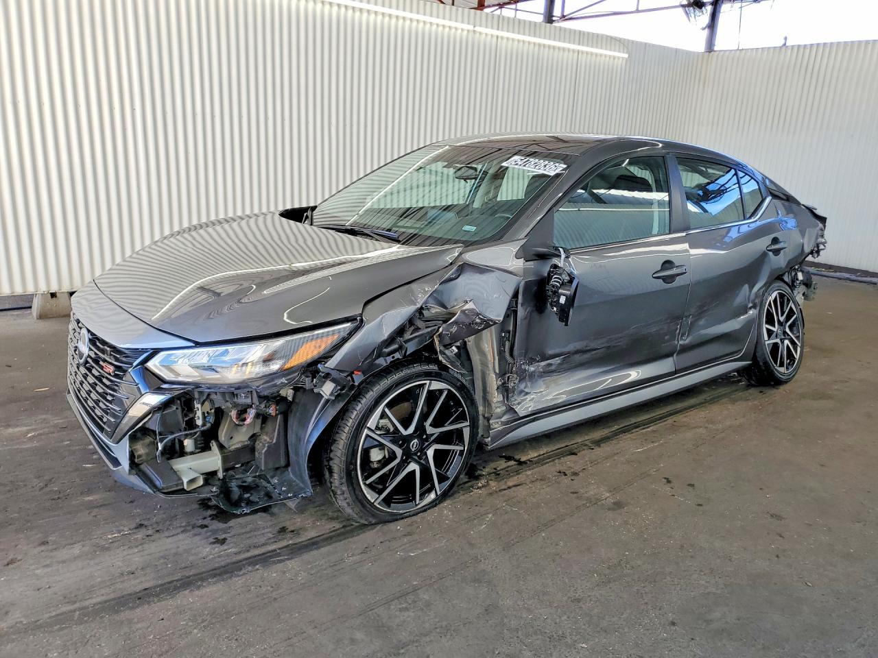 Salvage Nissan Sentra Image