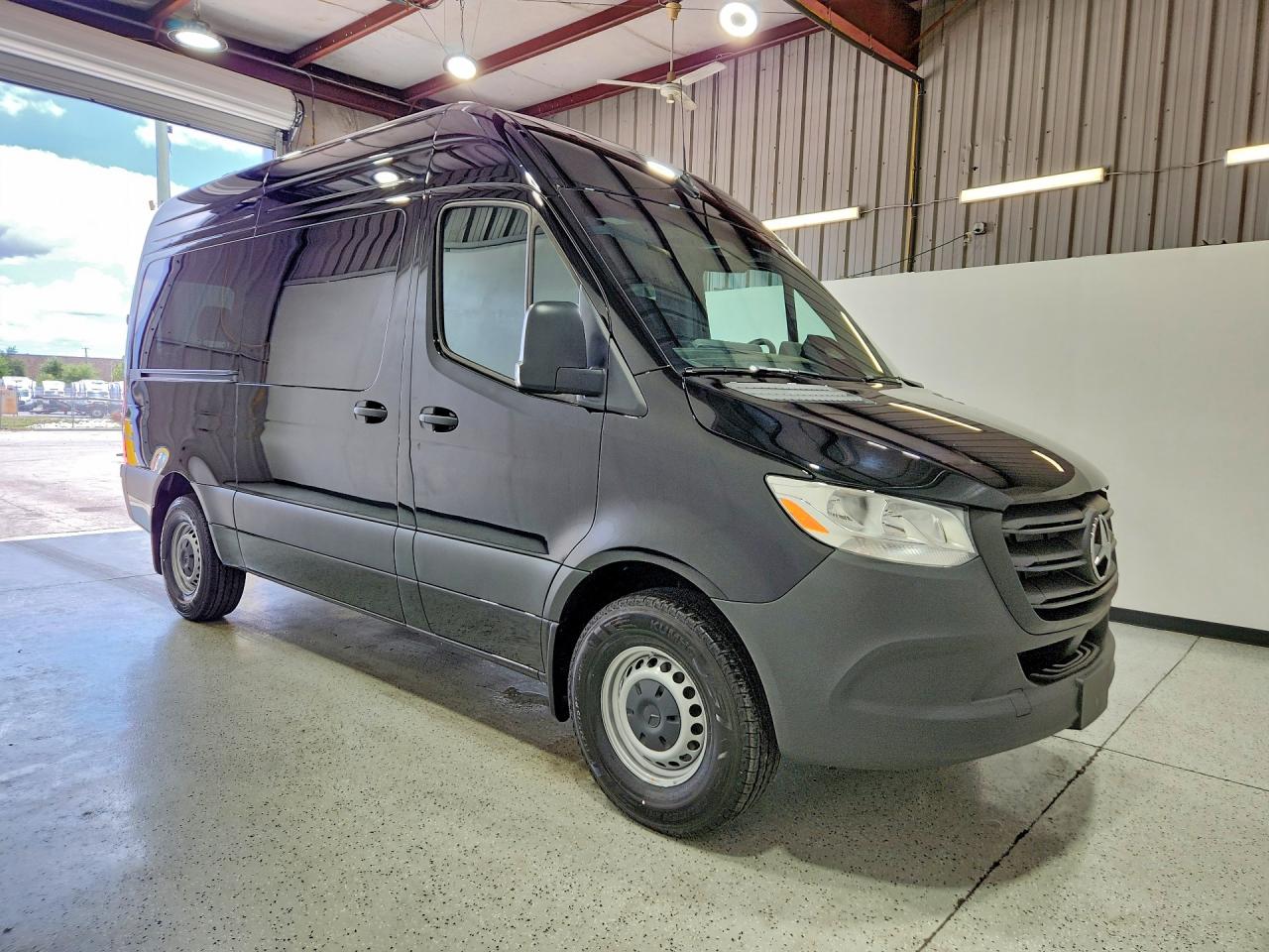 Mercedes-Benz Sprinter 2500
