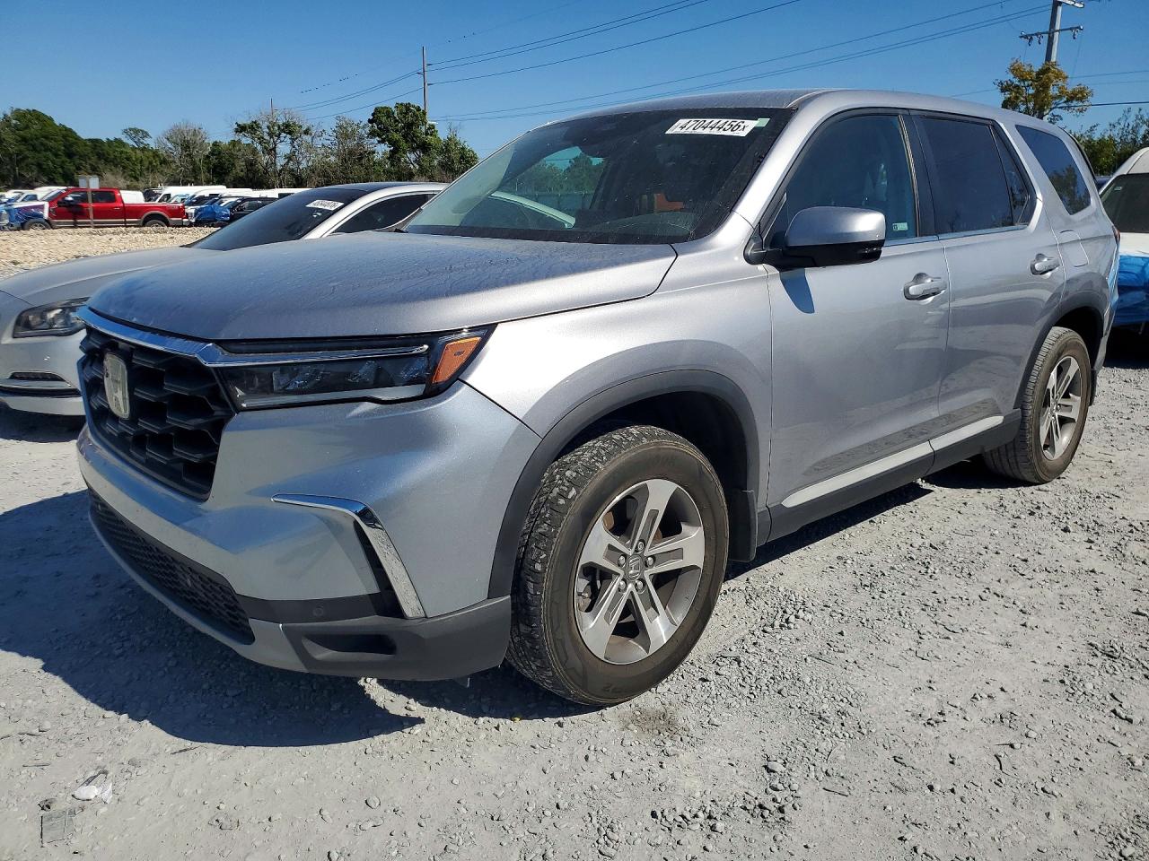 Salvage Honda Pilot Image