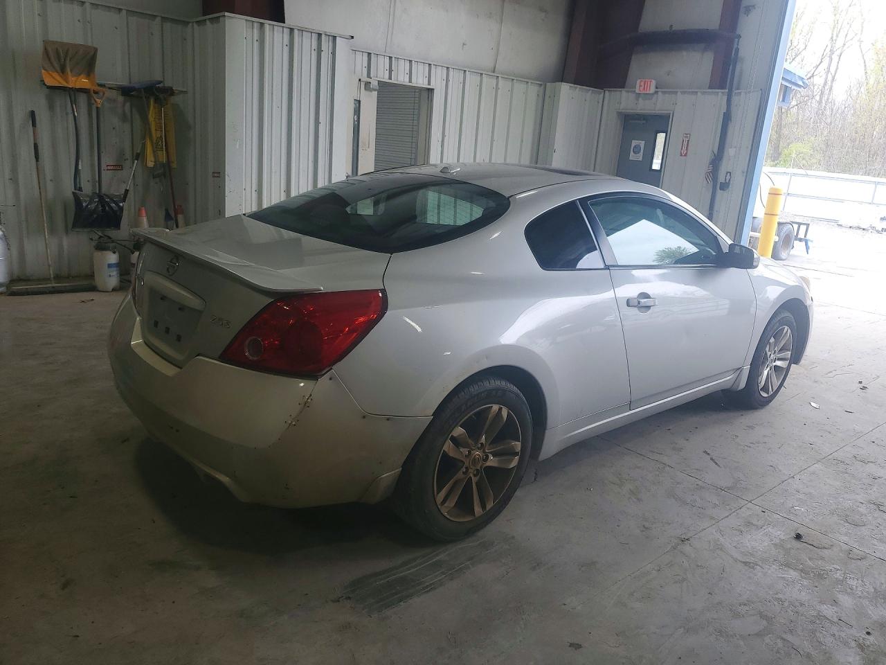 Nissan Altima S