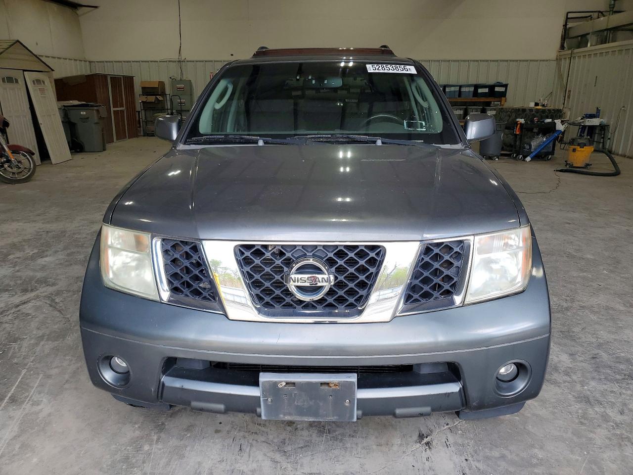 Nissan Pathfinder S