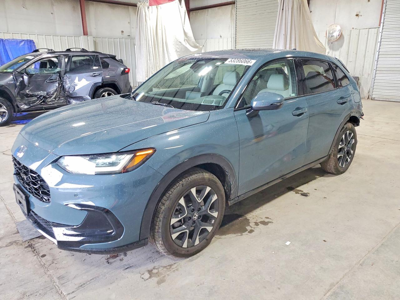 Salvage Honda HR-V Image