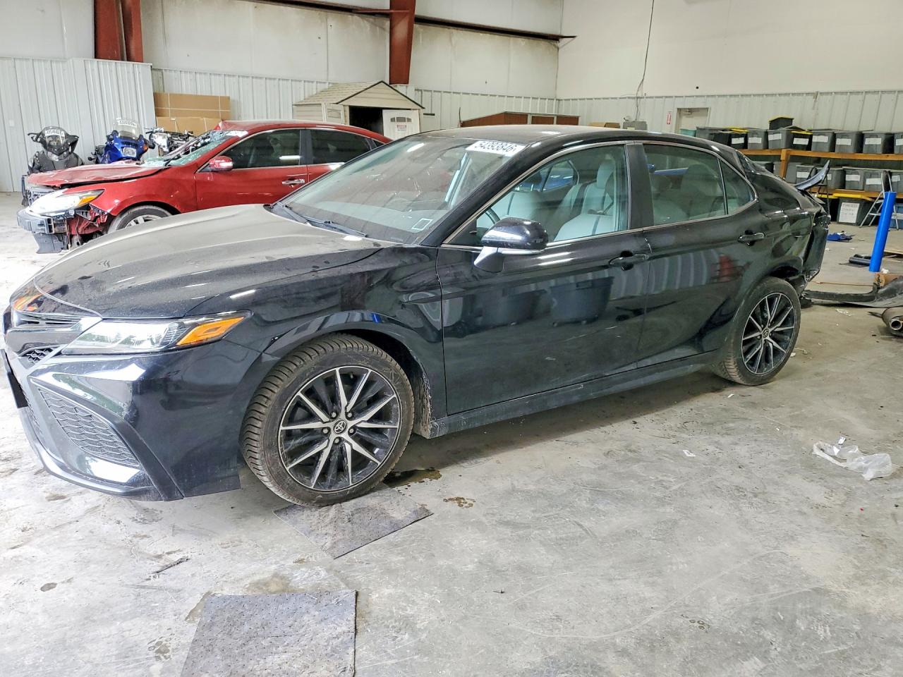 Salvage Toyota Camry Image