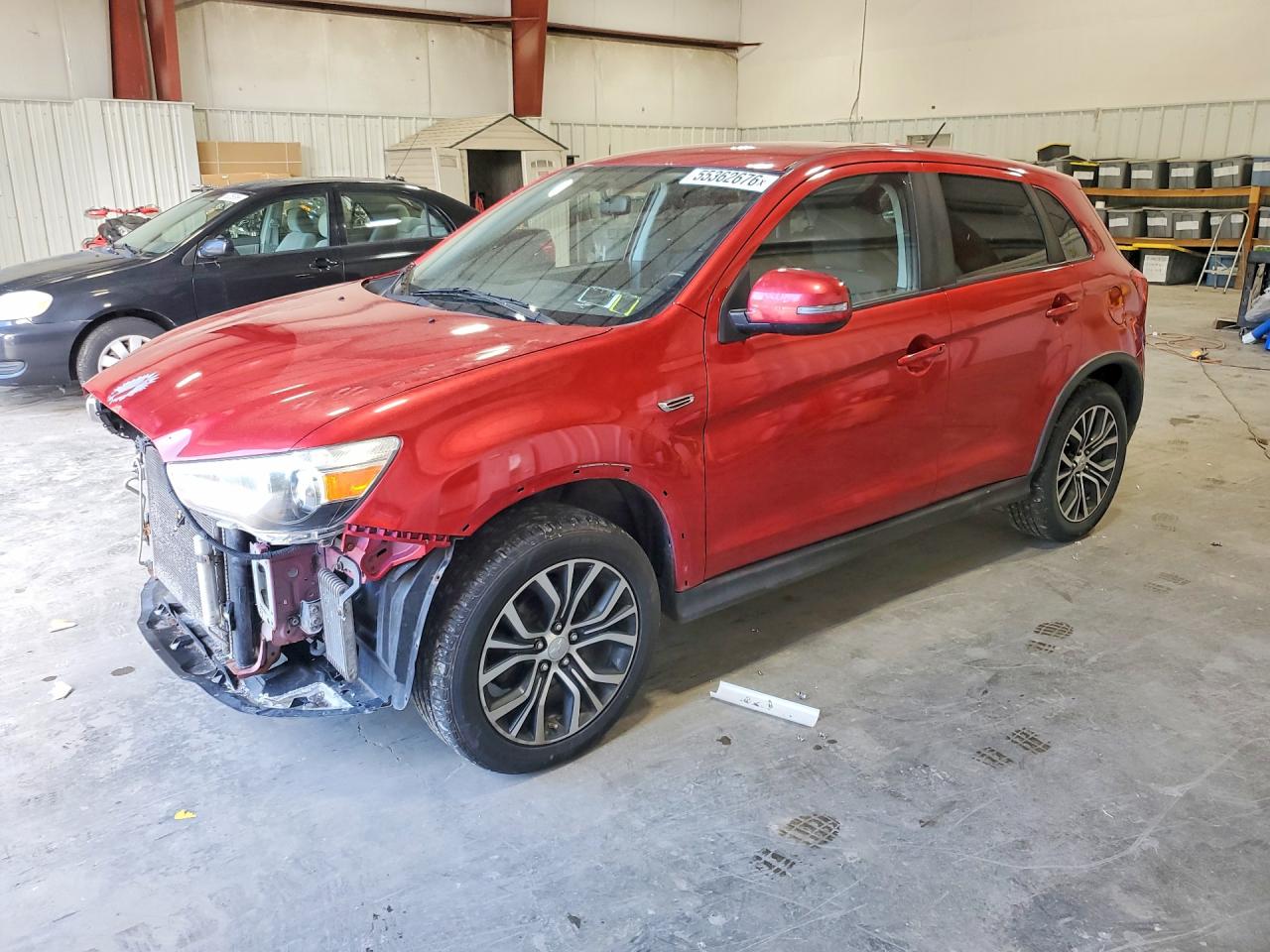 Salvage Mitsubishi Outlander Image