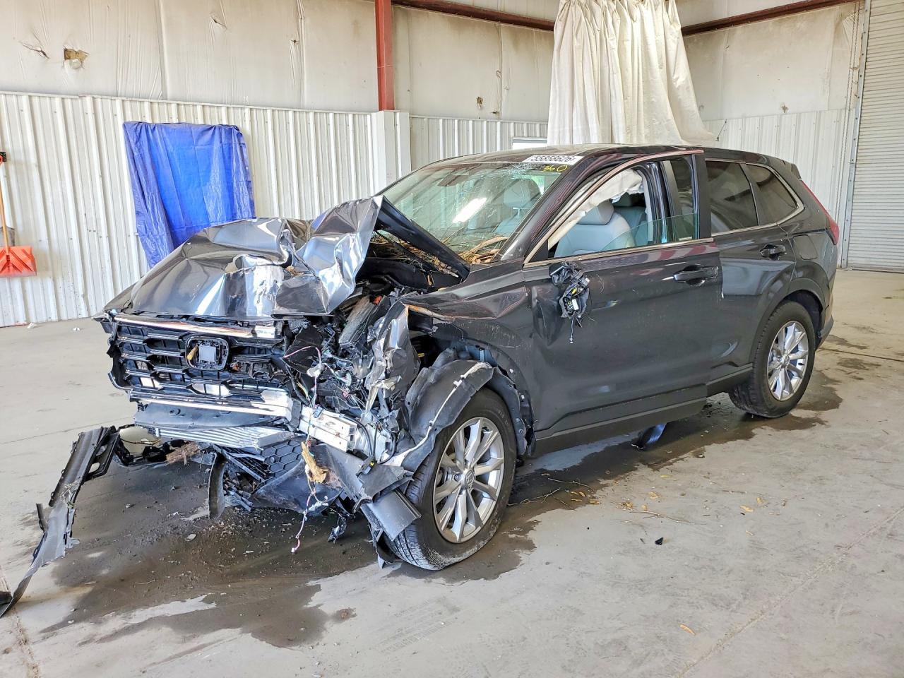 Salvage Honda Crv Image