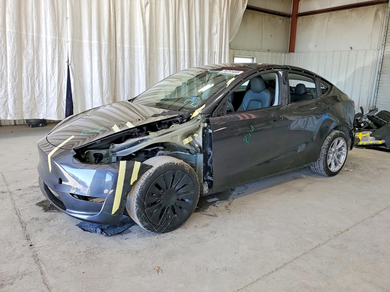 Salvage Tesla Model Y Image
