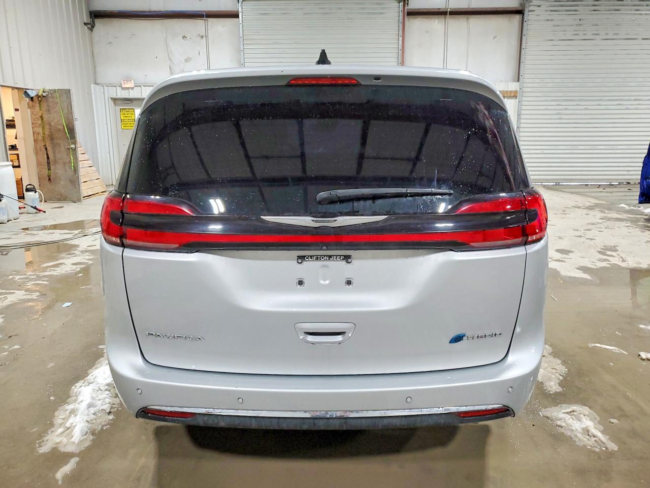 Chrysler Pacifica Hybrid Touring L
