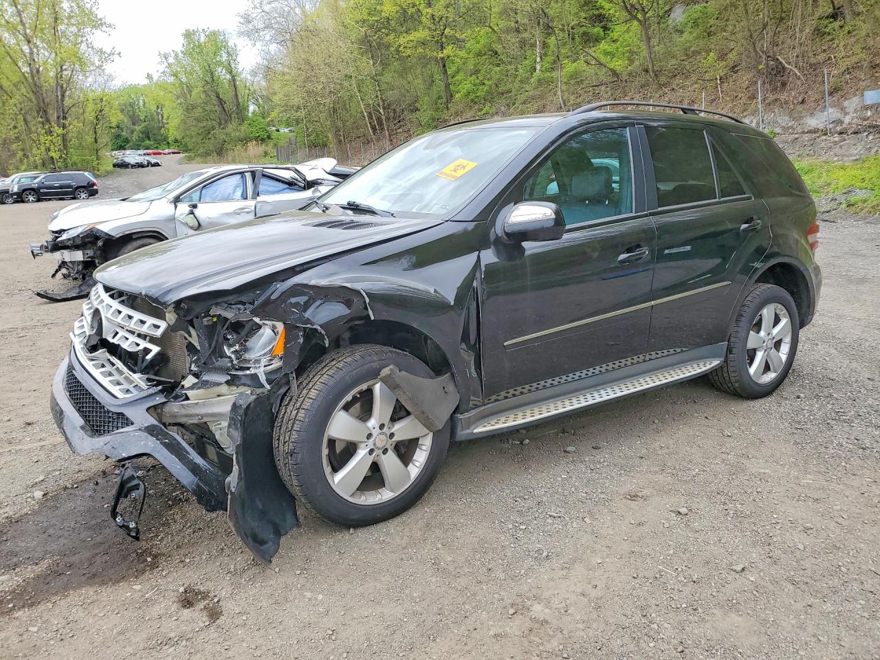 Salvage Mercedes-Benz M-Class Image
