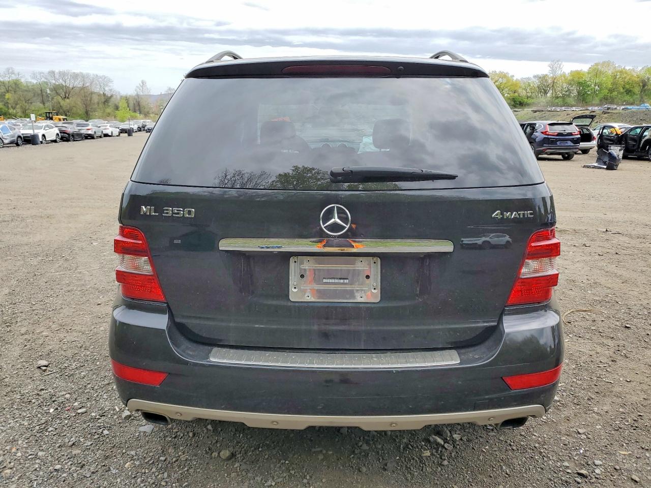 Mercedes-Benz M-Class 350