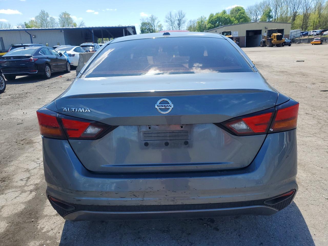 Nissan Altima S