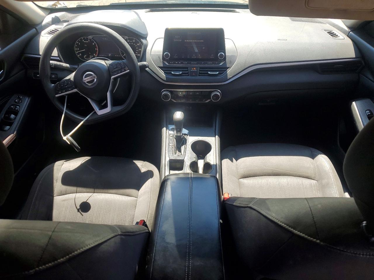 Nissan Altima S