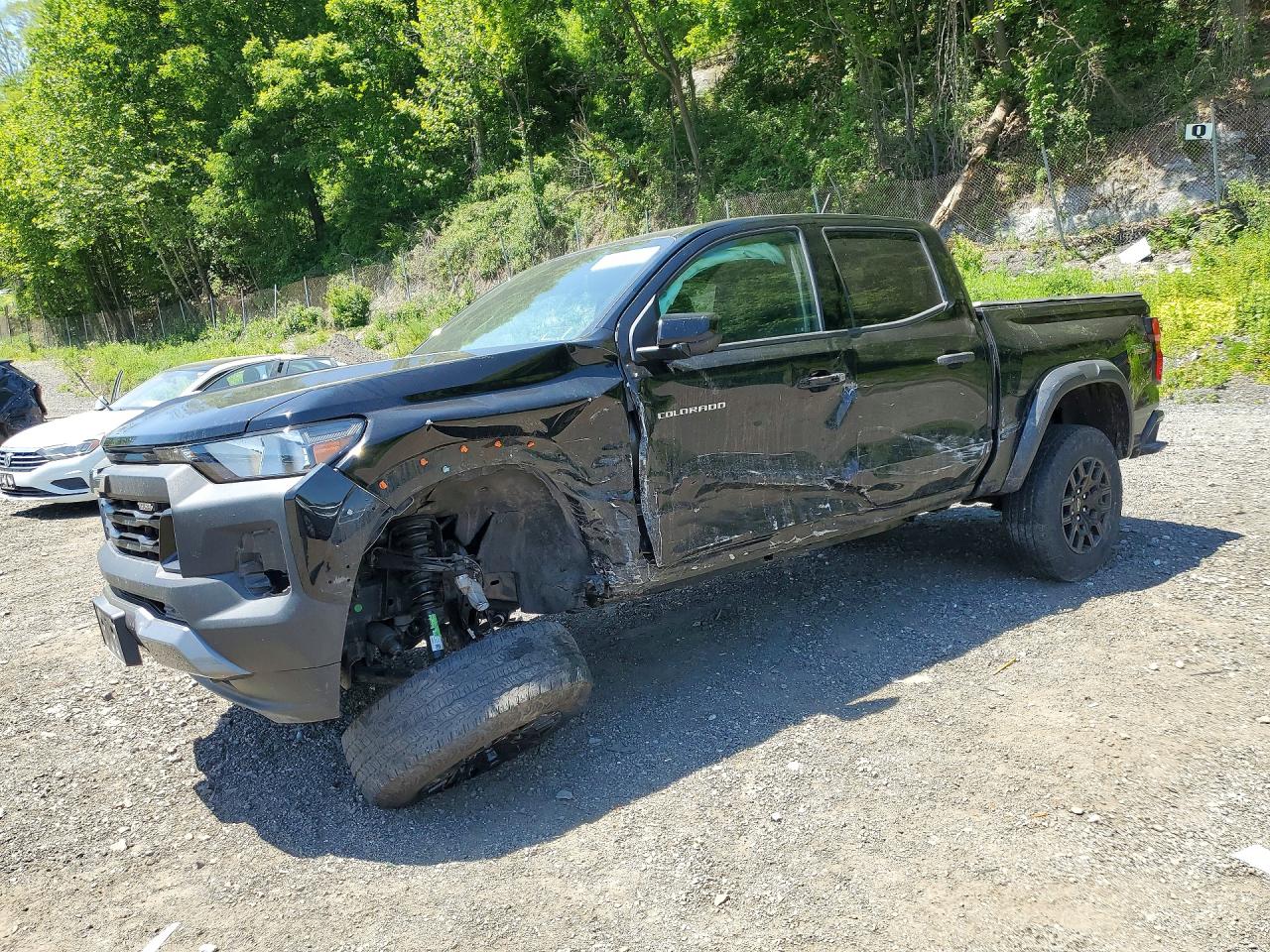 Salvage Chevrolet Colorado Image